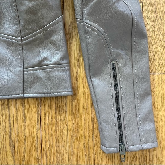 NEw Blank NYC Moto Jacket Taupe Vegan Leather Crop 61C-9078NO Size Large NWT - Picture 5 of 7